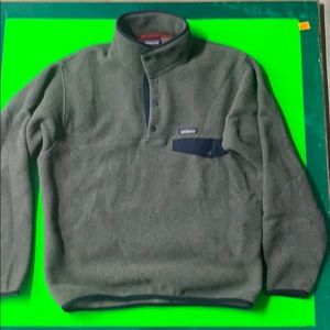size medium patagonia sweater